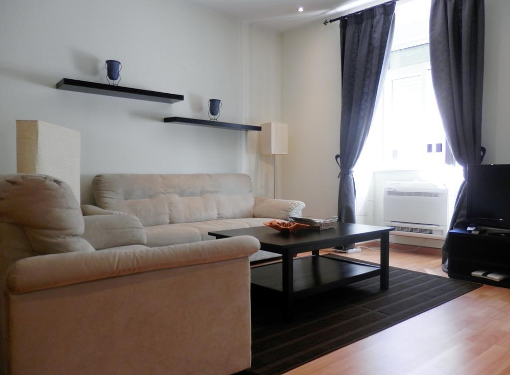 Downtown, Cozy Apartment In Лісабон Номер фото